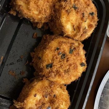 Nextdish - fried chicken in a plastic container - Food Delivery Services Near Me