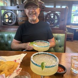 And that's the regular size Margarita! And that's the regular size Margarita!
