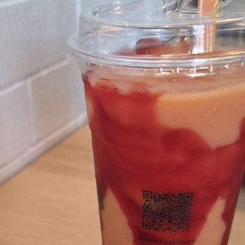 Buddies Bakery - Strawberry dragonfruit smoothie - Coffee & Tea Near Me - Cooper City, Florida