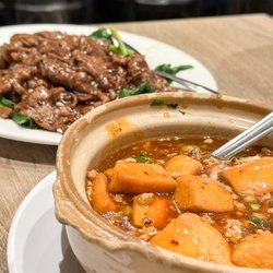 Full House Dumpling - Ma Po Tofu, Sautéed Lamb w/ Taiwanese BBQ Sauce @lesminaddio