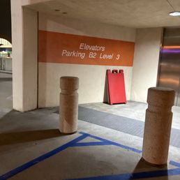 I couldn't find the elevators when I arrived here a few days ago . Dragged my heavy carryon up three flights! Found them On my way! out!