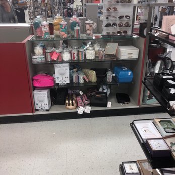 Tj Maxx - Department Stores Near Me - Paso Robles, California