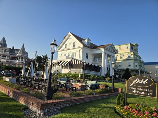 Peter Shields Inn & Restaurant by null