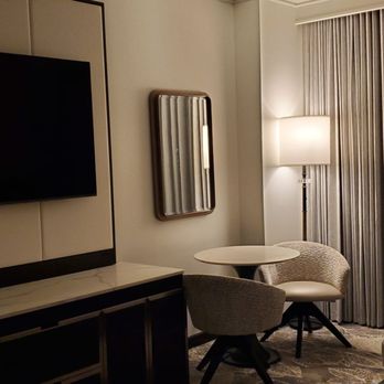 InterContinental Buckhead Atlanta - TV - Hotels Near Me - Atlanta, Georgia