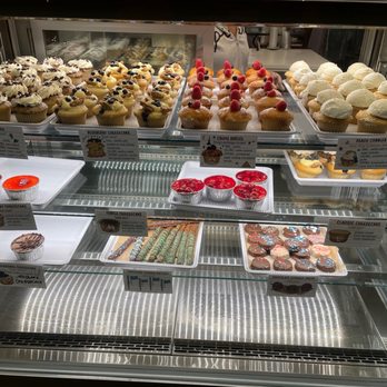 Molly’s Cupcakes - One of two cupcake windows - Desserts Near Me - Chicago, Illinois Molly’s Cupcakes - One of two cupcake windows - Desserts Near Me - Chicago, Illinois