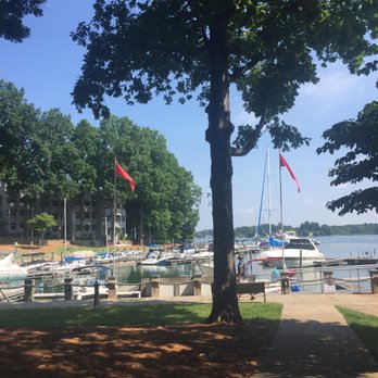 North Harbor Club - Harbor views - New American Near Me - Davidson, North Carolina North Harbor Club - Harbor views - New American Near Me - Davidson, North Carolina