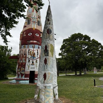 Ed Galloway's Totem Pole Park - Art Museums Near Me - Chelsea, Oklahoma
