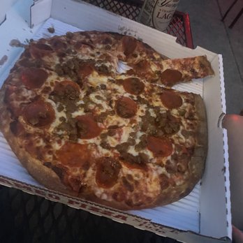 Cameo Pizza - Pepperoni & sausage pizza - Pizza Near Me - Put In Bay, Ohio