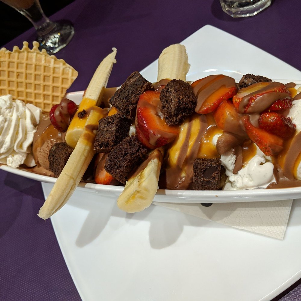 Demetres - Desserts Near Me - Burlington, Ontario