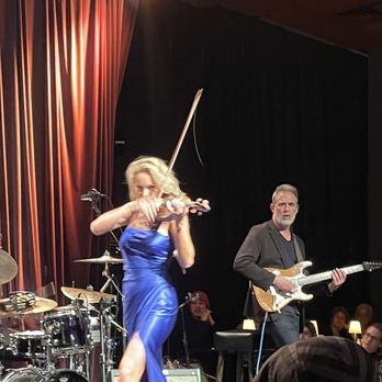 Dimitriou's Jazz Alley - Violinist Caroline Campbell - Jazz & Blues Near Me - Seattle, Washington