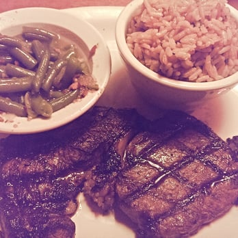 Texas Roadhouse - 10 oz. steak with green beans and seasoned rice. - Steakhouses Near Me - Wake Forest, North Carolina Texas Roadhouse - 10 oz. steak with green beans and seasoned rice. - Steakhouses Near Me - Wake Forest, North Carolina