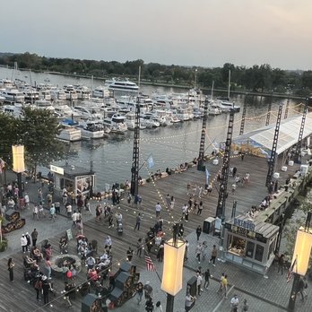 La Vie - View from the window - Cocktail Bars Near Me - Washington, DC, District of Columbia