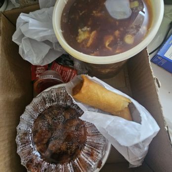 Golden Wok - Hot and sour soup/ egg rolls. So freaking good! - Chinese Near Me - Canyon Cntry, California Golden Wok - Hot and sour soup/ egg rolls. So freaking good! - Chinese Near Me - Canyon Cntry, California