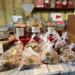 Nelson's Columbia Candy Kitchen - Peanut Brittle