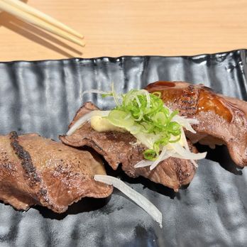 Waka Sakura - Conveyor Belt Sushi Near Me - Gardena, California