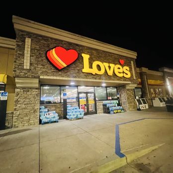 Love's Travel Stop - Entrance - Gas Stations Near Me - Mossy Head, Florida Love's Travel Stop - Entrance - Gas Stations Near Me - Mossy Head, Florida