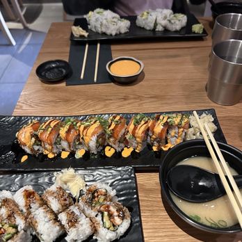 Sakanaya - Eel, Kamikaze *, Miso Soup, Avocado Roll (GF) - Japanese Near Me - Champaign, Illinois