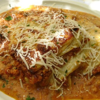 Della Santina's - Lasagna Bolognese - Italian Near Me - Sonoma, California Della Santina's - Lasagna Bolognese - Italian Near Me - Sonoma, California