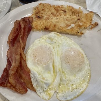The Big Biscuit - Over easy, hash and limp bacon - Breakfast & Brunch Near Me - Tulsa, Oklahoma