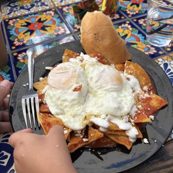Abuelas Midtown - Chilaquiles rojos - Coffee & Tea Near Me - Sacramento, California