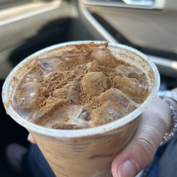 Starbucks - This Brown Sugar Oatmilk Espresso is filled with Cinnamon! Cinnamon does not go in this drink and the amount she added could kill someone. - Coffee & Tea Near Me - Orangeburg, South Carolina Starbucks - This Brown Sugar Oatmilk Espresso is filled with Cinnamon! Cinnamon does not go in this drink and the amount she added could kill someone. - Coffee & Tea Near Me - Orangeburg, South Carolina