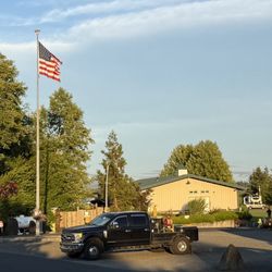 Lewis & Clark Golf RV Park - Restrooms/Laundry