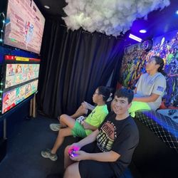 Checkpoint Gaming and Trailers - Having a blast