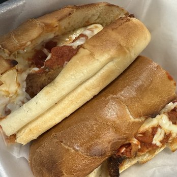Mannino's - Italian Near Me - Tamarac, Florida