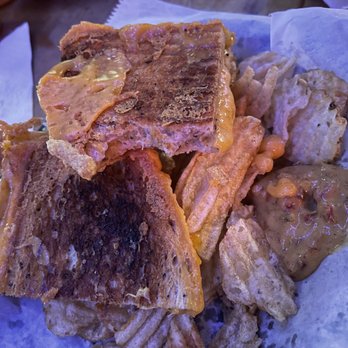 Sheppards Tavern - Grilled cheese and chips - Beer, Wine & Spirits Near Me - Guilford, Connecticut Sheppards Tavern - Grilled cheese and chips - Beer, Wine & Spirits Near Me - Guilford, Connecticut