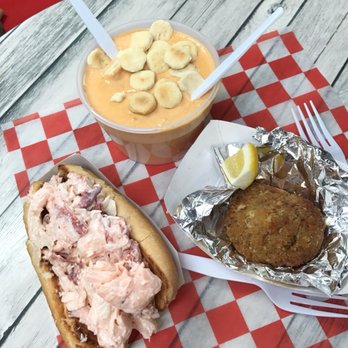 James Hook & Co - Lobster roll, lobster bisque and crab cake - Seafood Near Me - Boston, Massachusetts James Hook & Co - Lobster roll, lobster bisque and crab cake - Seafood Near Me - Boston, Massachusetts