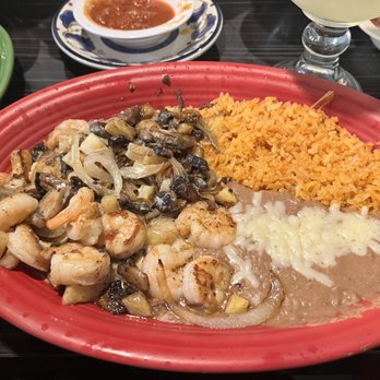 Los Mariachis - Camarones Hawaiianos - Mexican Near Me - Morgantown, West Virginia Los Mariachis - Camarones Hawaiianos - Mexican Near Me - Morgantown, West Virginia
