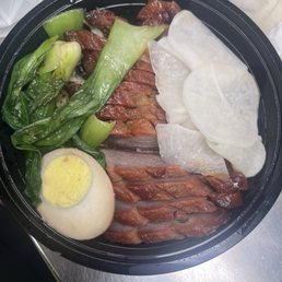 Roast pork rice bowl