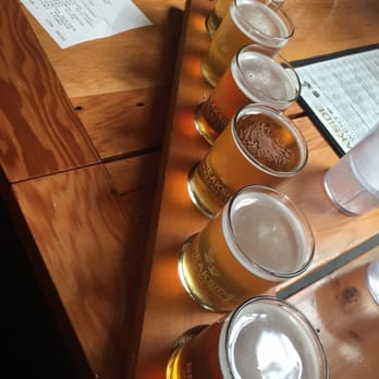 Breakside Brewery - Flight of beers - choose 6 for $10 - Breweries Near Me - Portland, Oregon