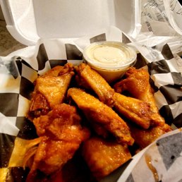 Spicy honey garlic wings Spicy honey garlic wings