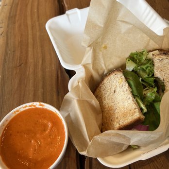 Everkrisp - Turkey Sandwich & Seasonal Soup - Cup - Salad Near Me - Miramar Beach, Florida