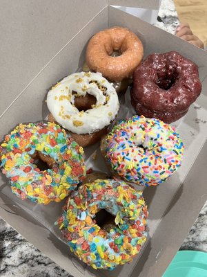 Avon Donuts Inc by null