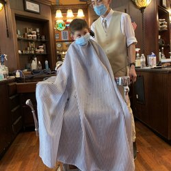 Head Honchoz - Andrew cutting my sons hair