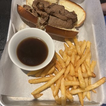 The Canyon's Crown - French Roast Beef Dip Sandwich - Pubs Near Me - Tucson, Arizona