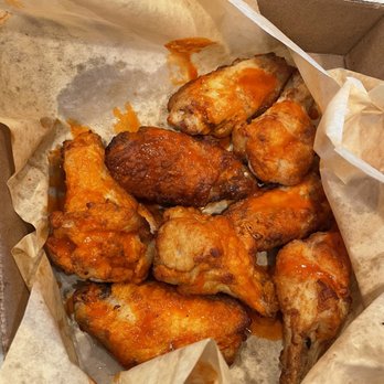 Pizza Guys - 8 Pieces Wings - Pizza Near Me - Temecula, California Pizza Guys - 8 Pieces Wings - Pizza Near Me - Temecula, California