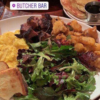 Butcher Bar - Burnt ends and scrambled eggs Brisket hash platter - Barbeque Near Me - Astoria, New York Butcher Bar - Burnt ends and scrambled eggs Brisket hash platter - Barbeque Near Me - Astoria, New York