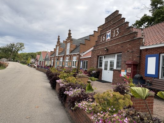 Windmill Island Gardens by null