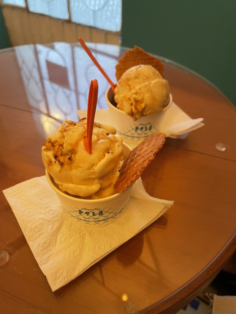 Pola Gelato Shop