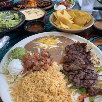 Casa Colima - Steak fajita on the lunch menu - Mexican Near Me - Portland, Oregon Casa Colima - Steak fajita on the lunch menu - Mexican Near Me - Portland, Oregon