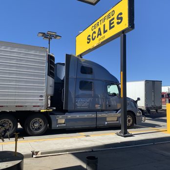 Love's Travel Stop - Gas Stations Near Me - Pueblo, Colorado