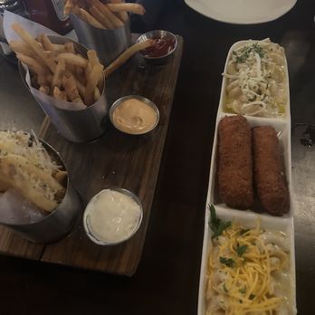 Flights - French fries flight and Mac and cheese flight - New American Near Me - Las Vegas, Nevada Flights - French fries flight and Mac and cheese flight - New American Near Me - Las Vegas, Nevada