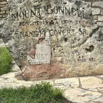 Covert Park At Mount Bonnell - Park Monument - Hiking Near Me - Austin, Texas