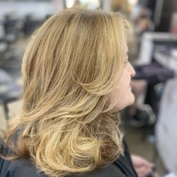 Simbiotica Hair House - Highlight and lowlight by Austin