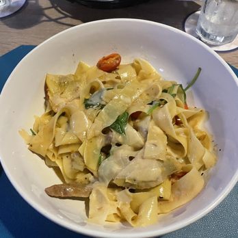 Claytons Siesta Grille - New American Near Me - Sarasota, Florida