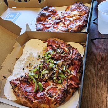 Gold Dust Pizza - Sutter Creek - Combo and Pepperoni - Pizza Near Me - Sutter Creek, California