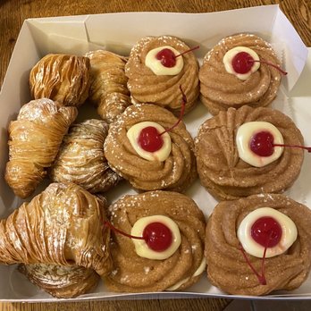 Crisp Cannoli - Zeppole and Sfogliatelle - Bakeries Near Me - Greenbush, New York